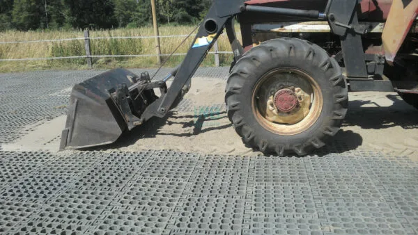 INB Paddockplatten für Matsch geeignet